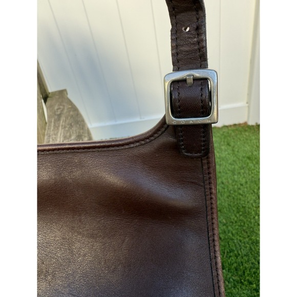 Vintage Coach 9132 Crossbody Shoulder Bag Chocolate Brown‎ Color Slim S